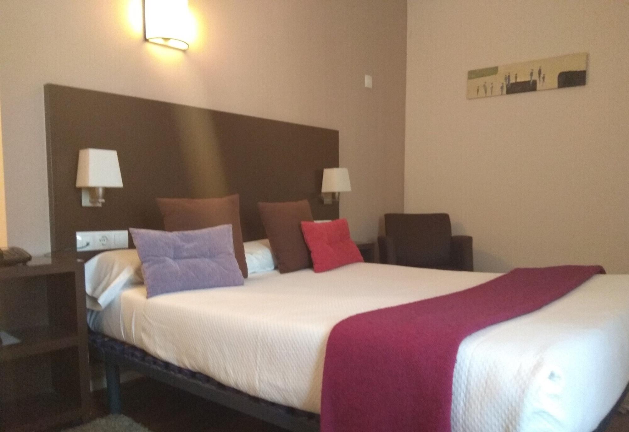 Hotel Arrope Haro Bagian luar foto
