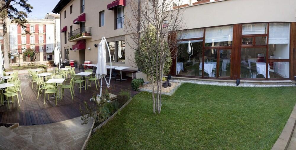 Hotel Arrope Haro Bagian luar foto