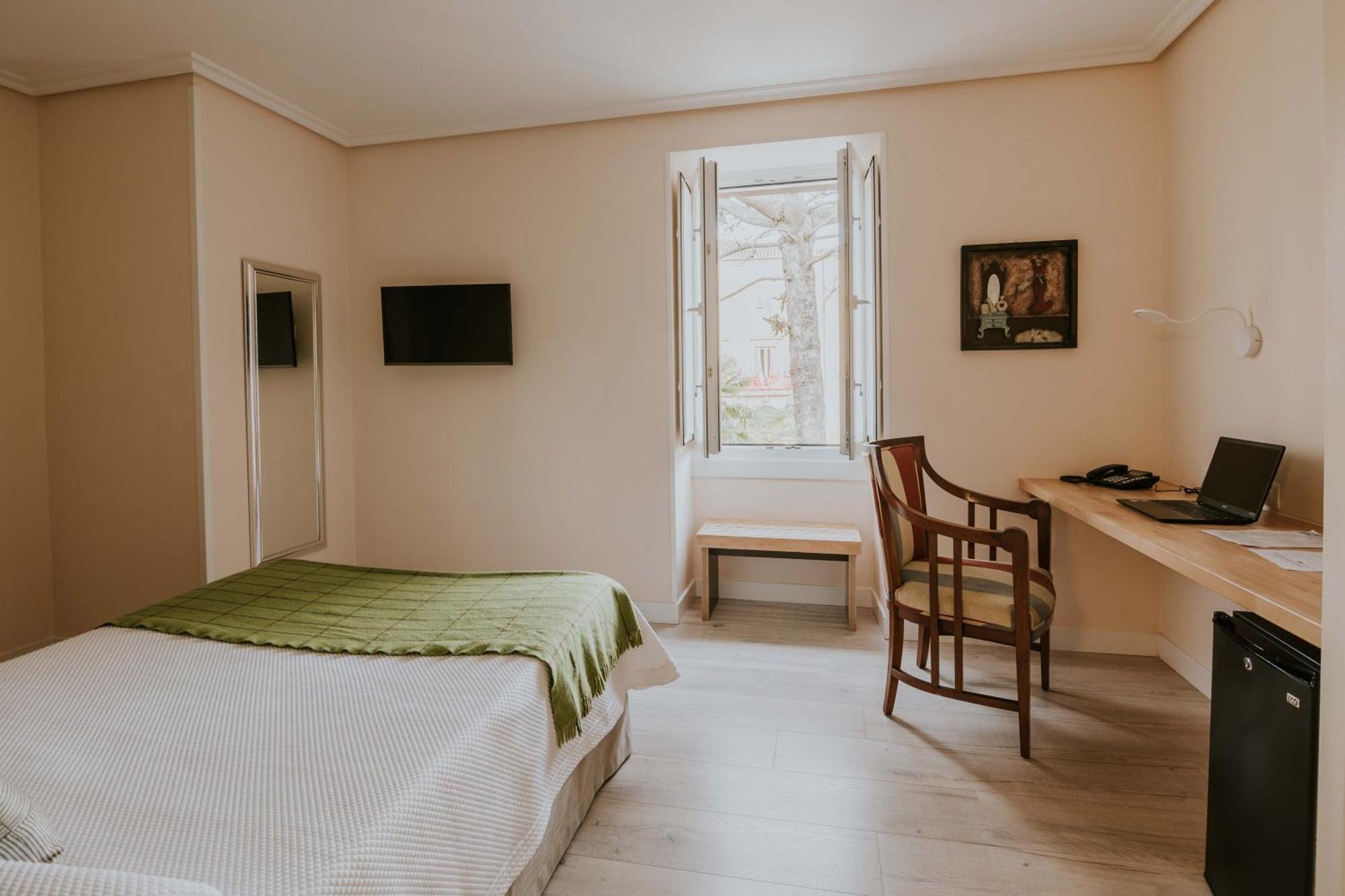 Hotel Arrope Haro Bagian luar foto