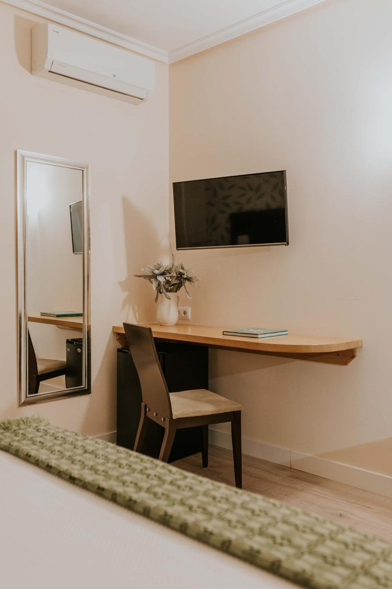 Hotel Arrope Haro Bagian luar foto