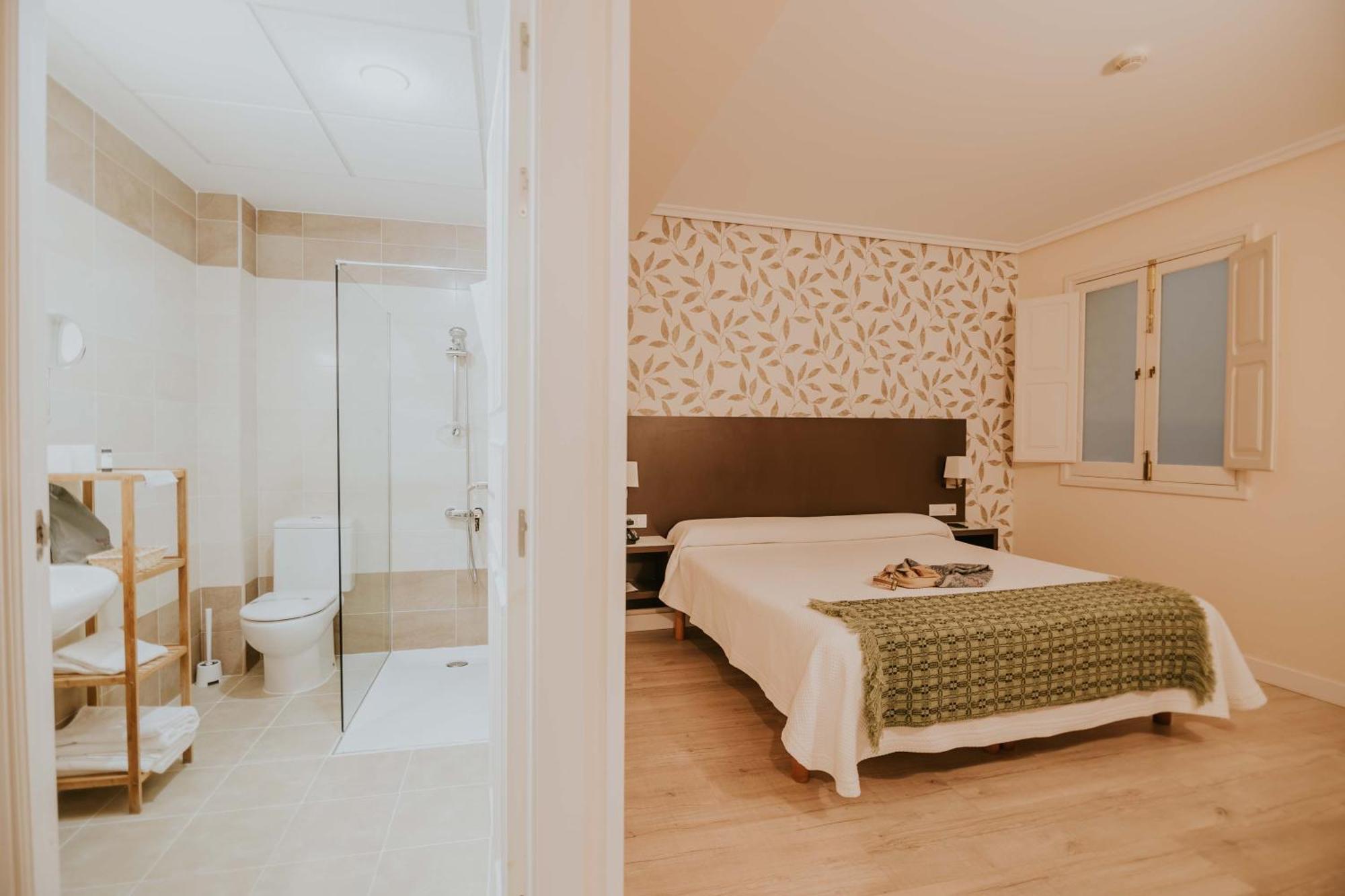 Hotel Arrope Haro Bagian luar foto